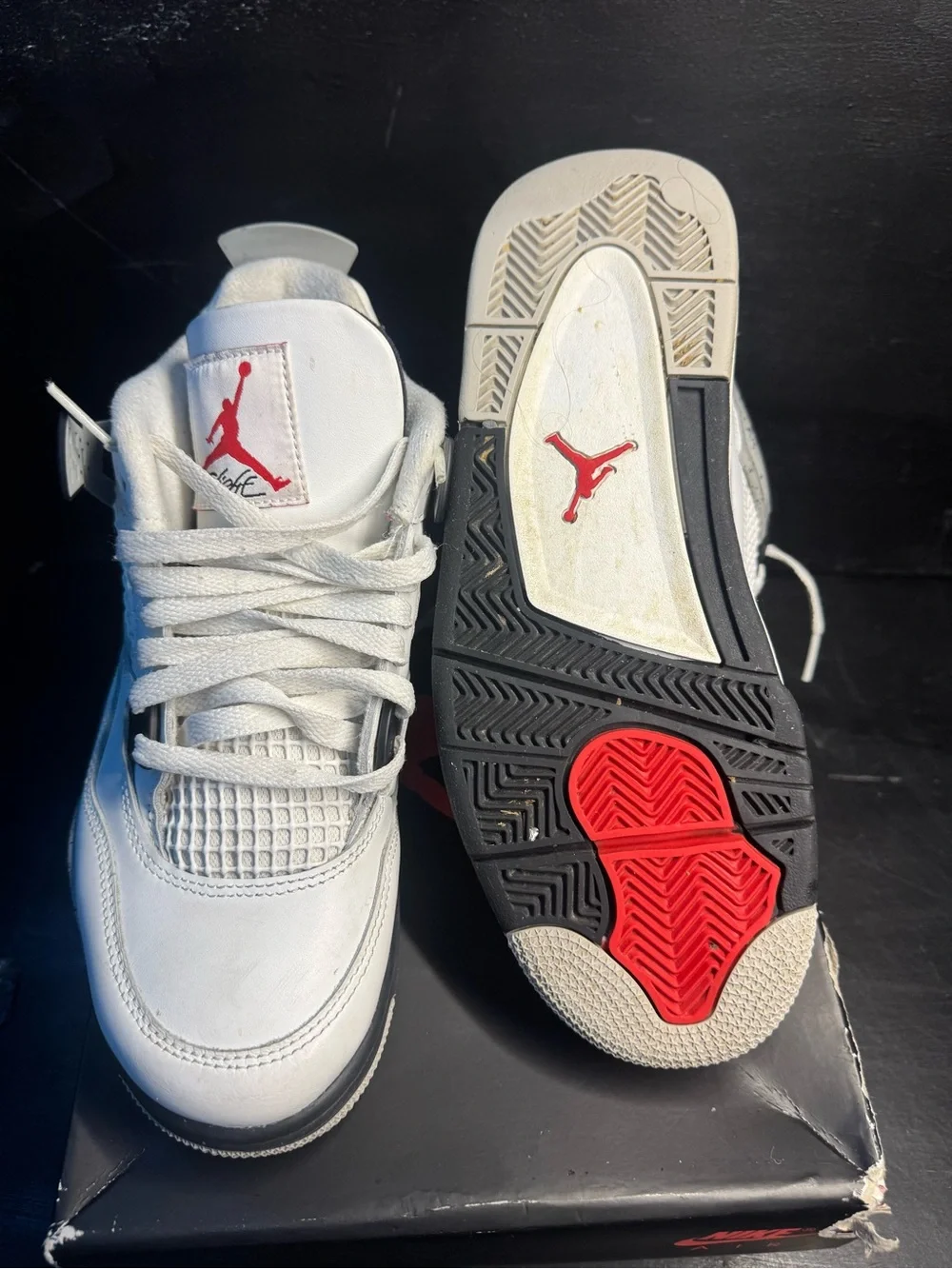 Air Jordan 4 White Cement in White/Red
